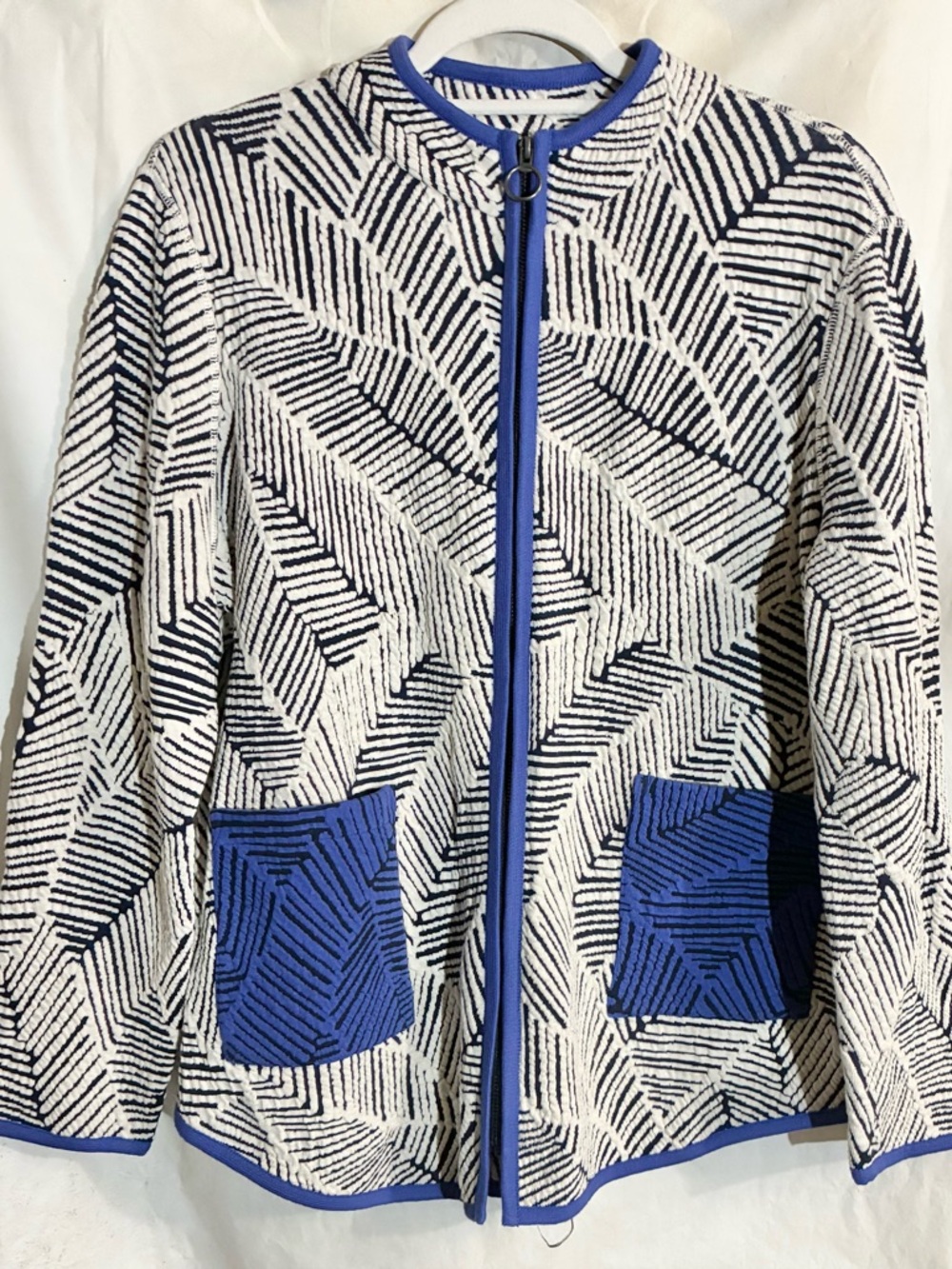 Nic+Zoe Cardigan Sweater Jacket Sz L Full zip pocket’s Outerwear